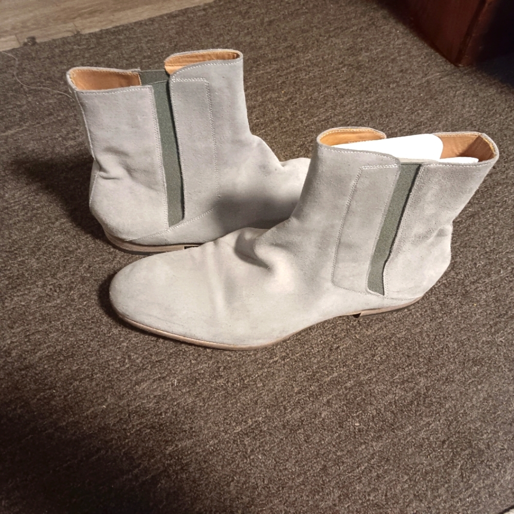 Boot - Picture 3 of 3